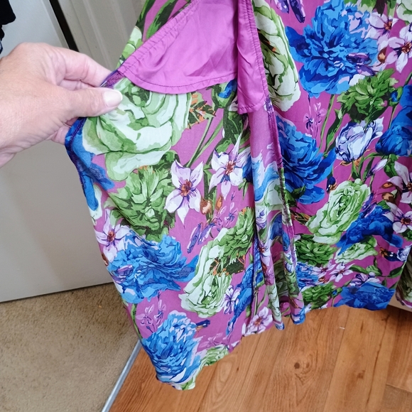 Floral Elegance 1 Sleeve Maxi Dress - Picture 4 of 6